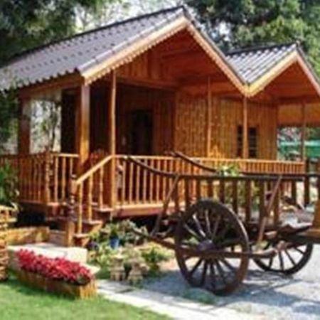 Home Stay Stc Bed And Breakfast Udon Thani Esterno foto