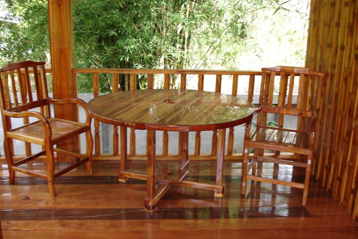 Home Stay Stc Bed And Breakfast Udon Thani Esterno foto