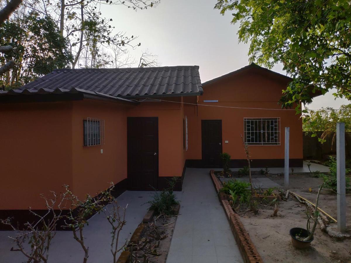 Home Stay Stc Bed And Breakfast Udon Thani Esterno foto