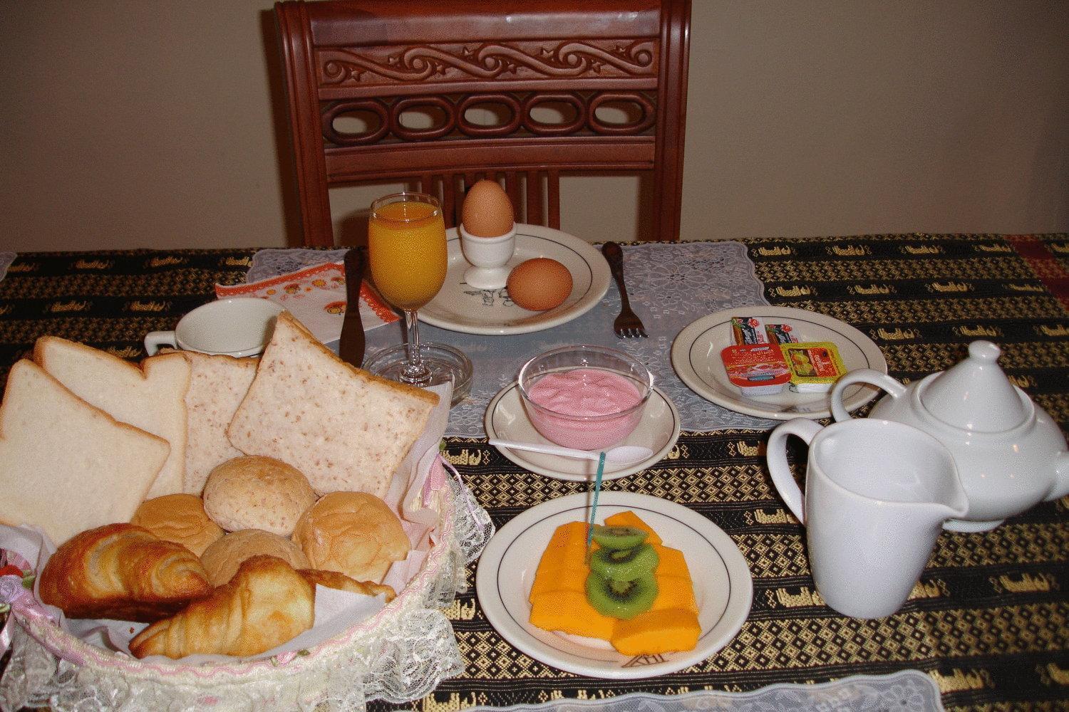 Home Stay Stc Bed And Breakfast Udon Thani Esterno foto