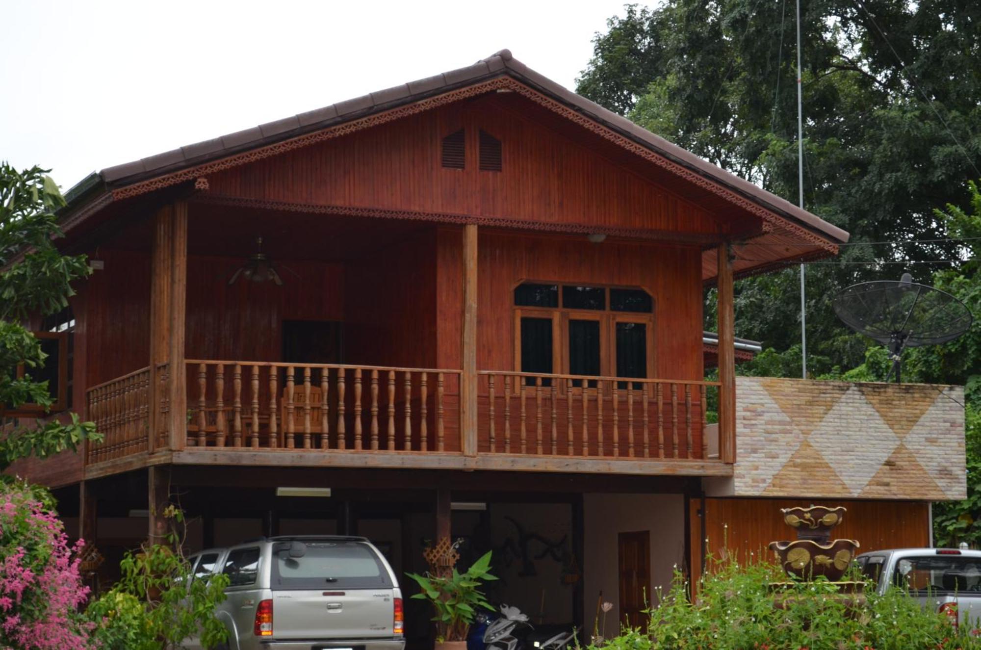 Home Stay Stc Bed And Breakfast Udon Thani Esterno foto